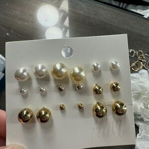 H&M Gold and Pearl Earring Set
